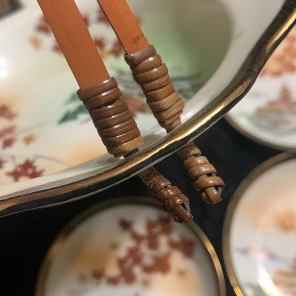 Vintage Japanese Geisha bowl set wicker handle w/ 6 sauce bowls - Picture 7 of 9